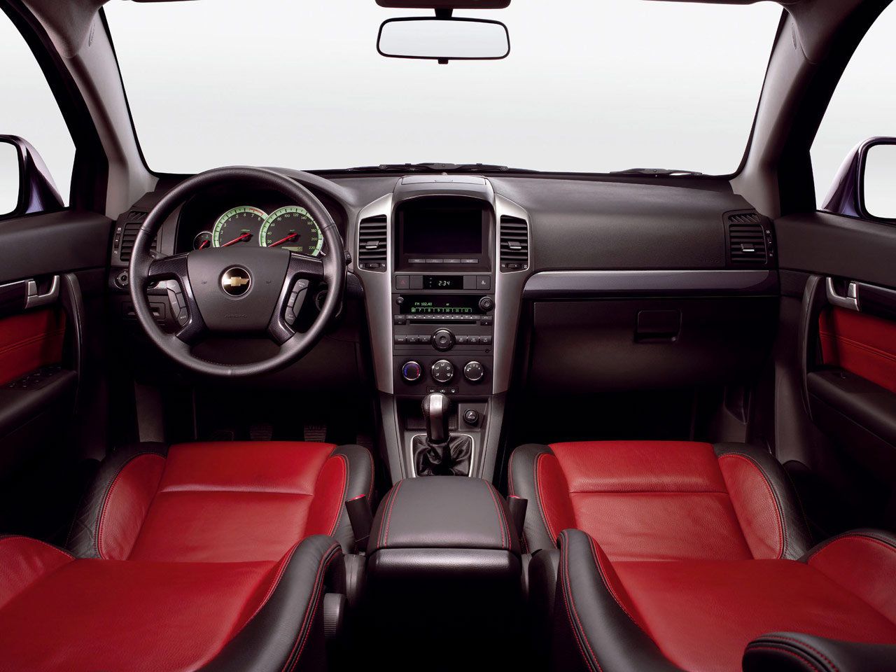 Chevrolet Captiva Interior Wallpaper 1280x960
