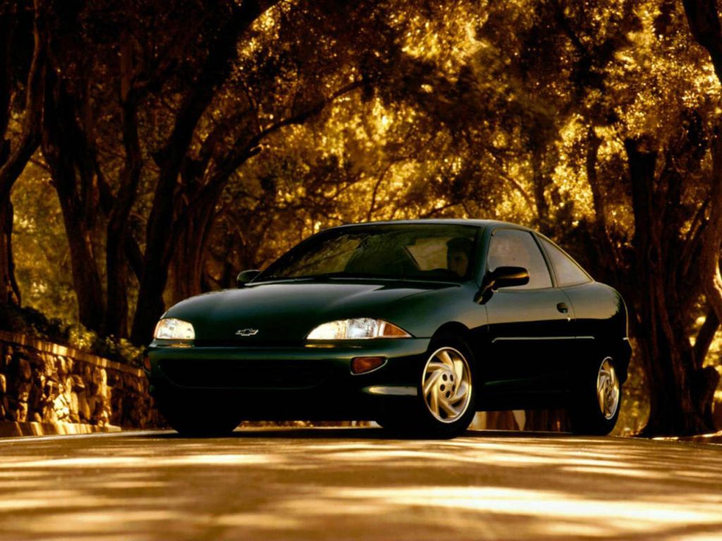 Chevrolet Cavalier 1999 Green Front Angle Wallpaper 1024x768