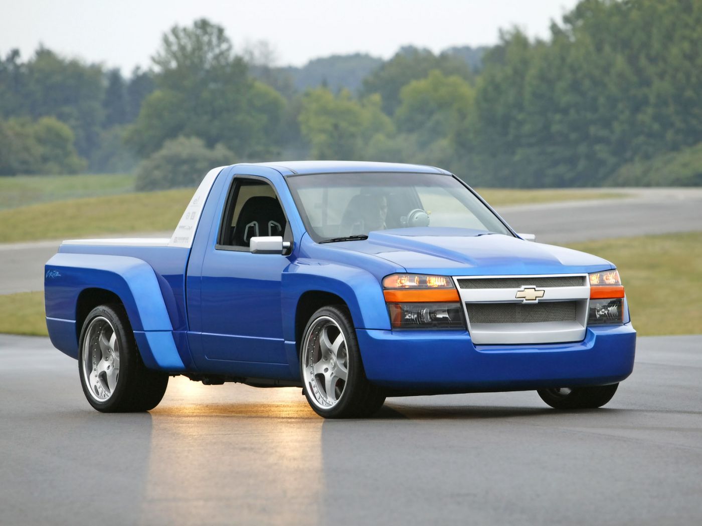 Chevrolet Colorado Blue Modified Wallpaper 1400x1050