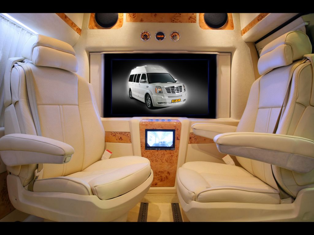 Chevrolet Express Interior With Monitor Wallpaper 1024x768